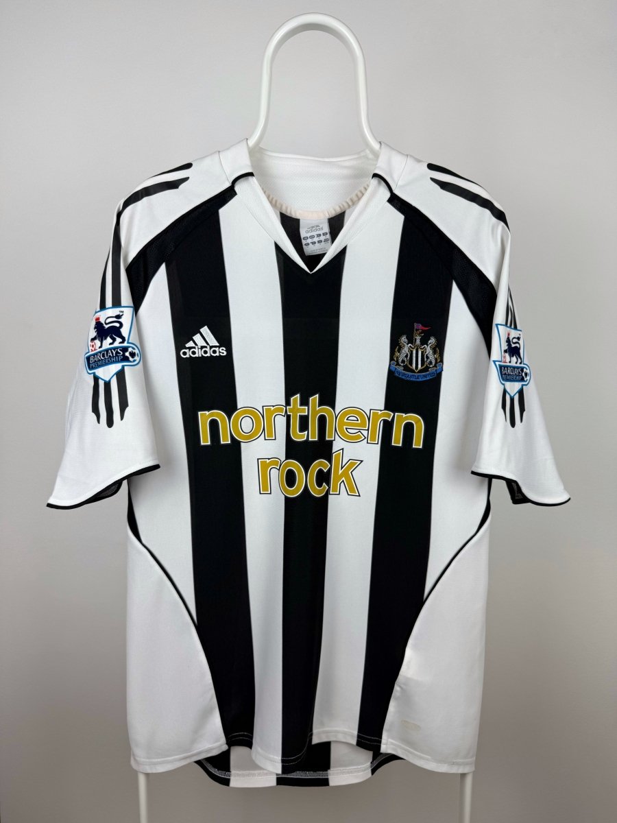 Alan Shearer - Newcastle 2005/06 home shirt 🏴󠁧󠁢󠁥󠁮󠁧󠁿