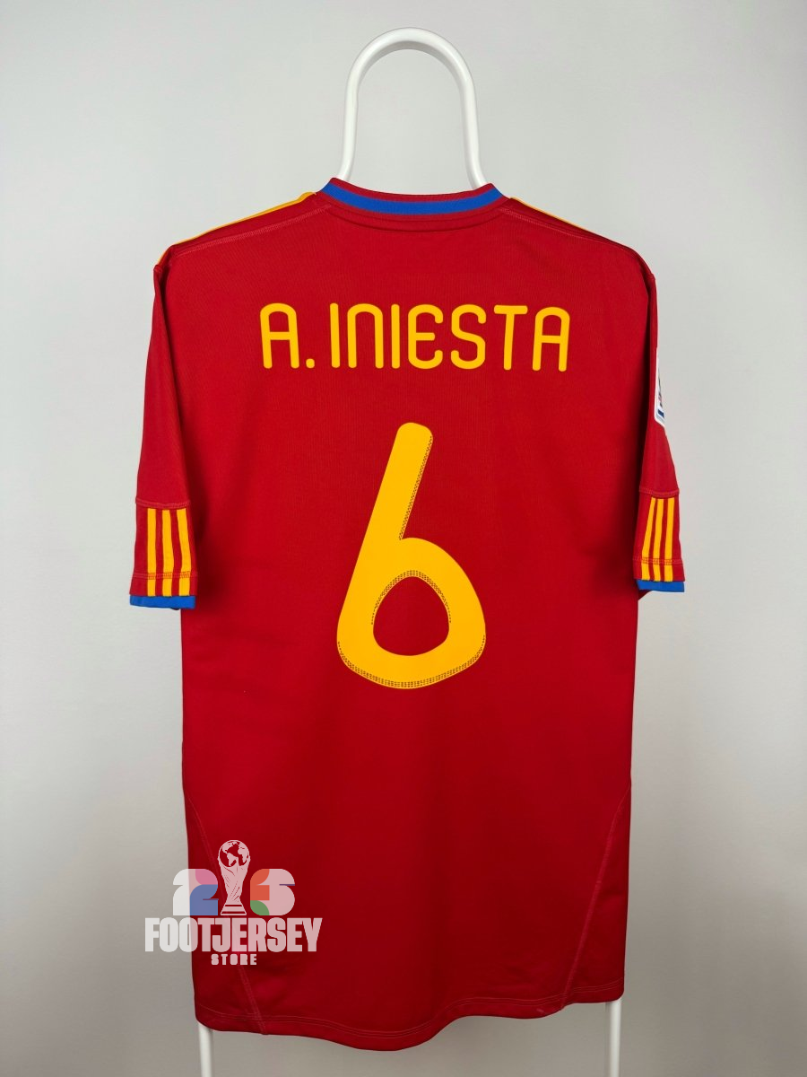Andres Iniesta - Spain 2010 home shirt 🇪🇸
