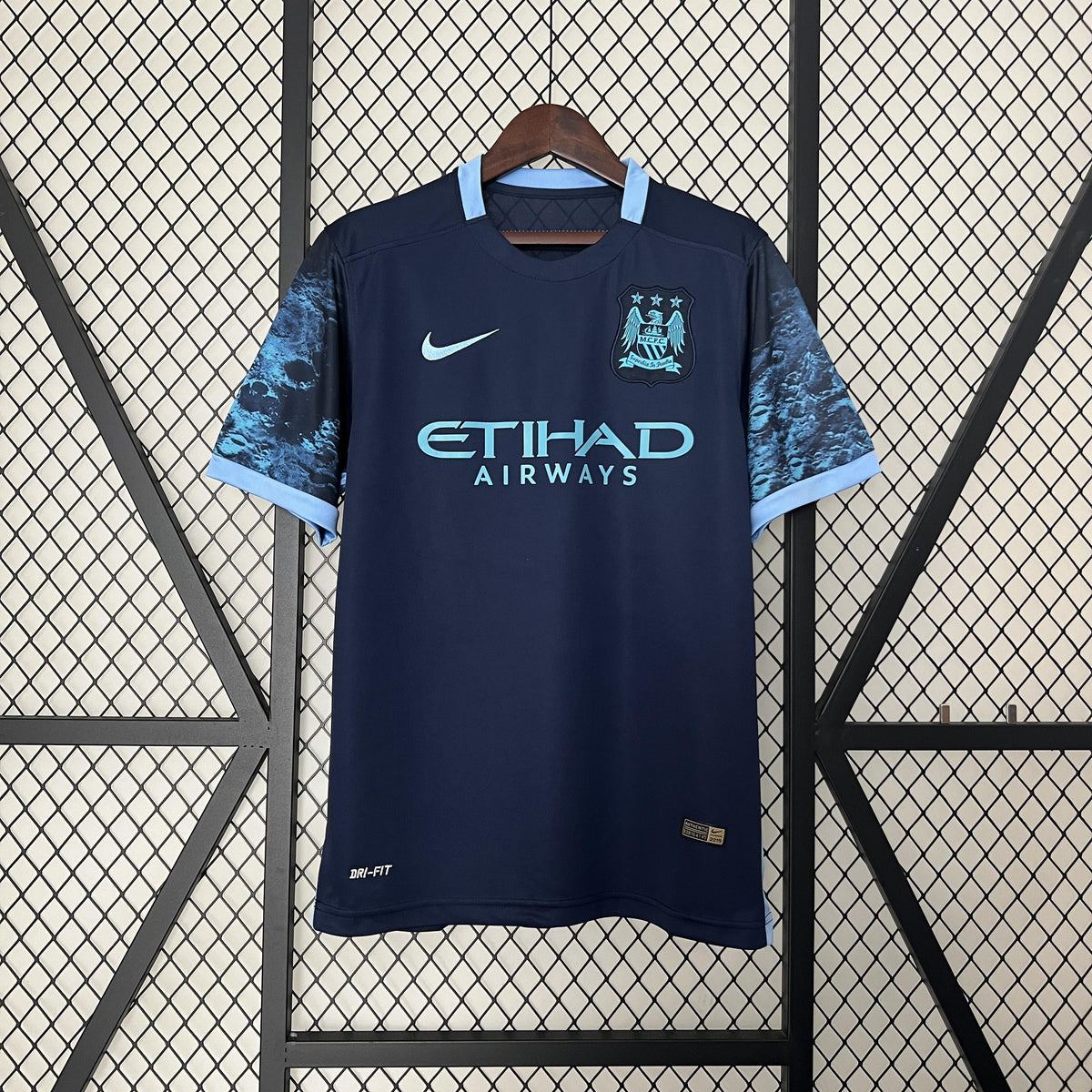 Manchester City Retro Jersey Away 2015/16