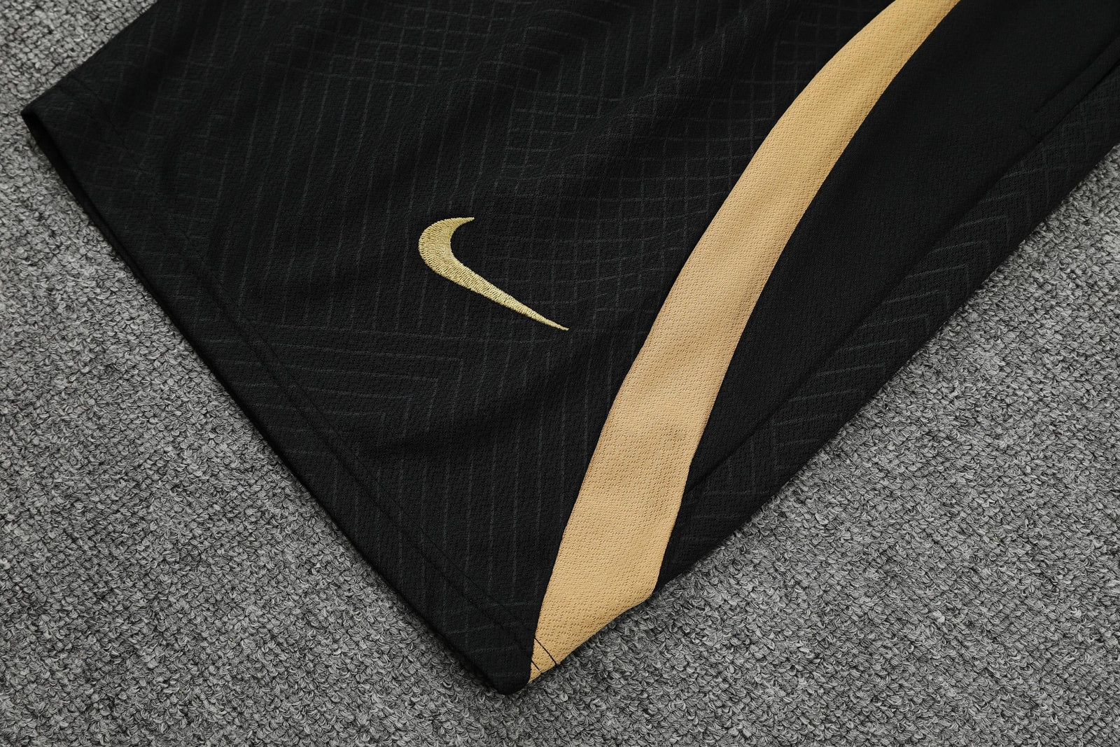 Training Men's Kit