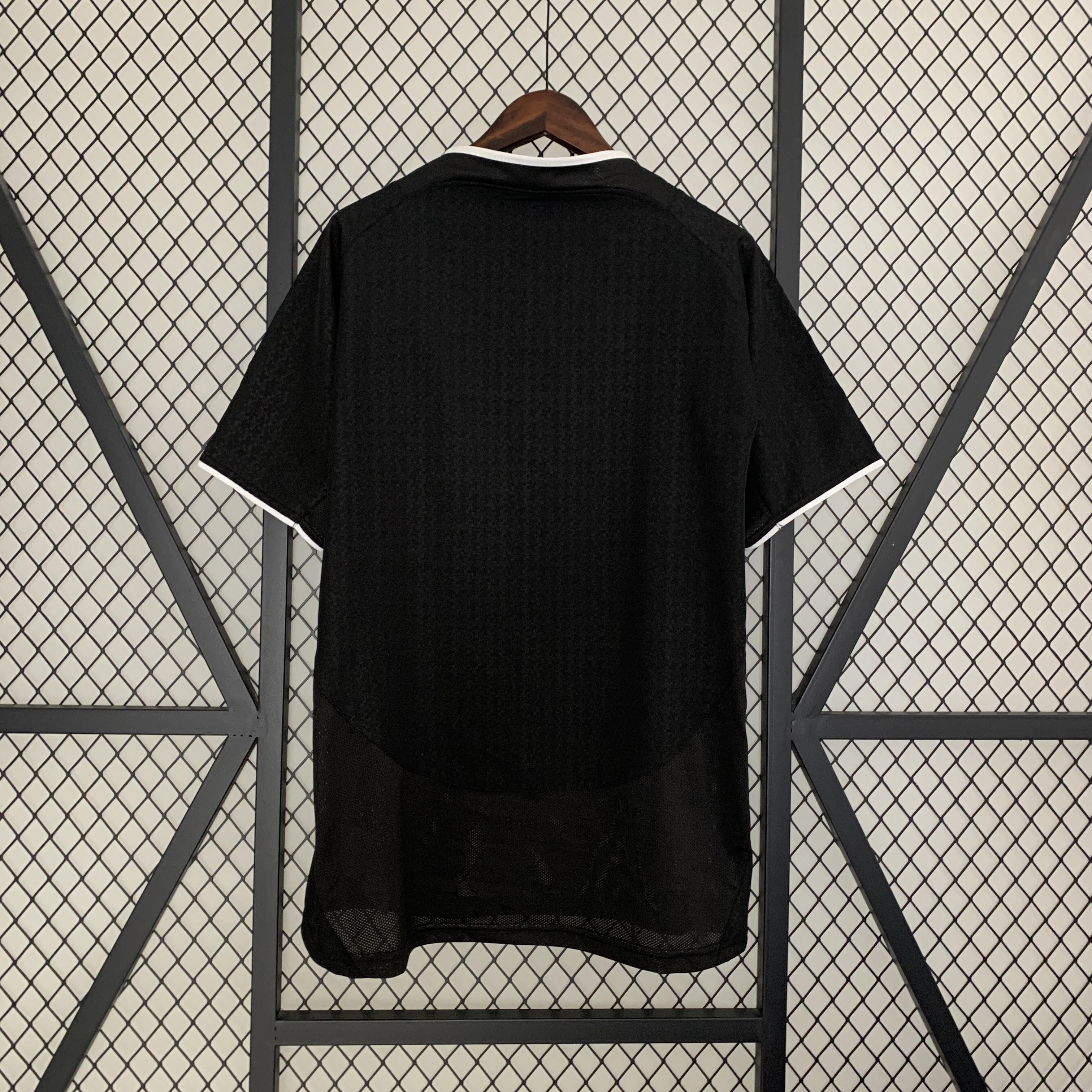 Retro Away 03/04 Men's Jersey