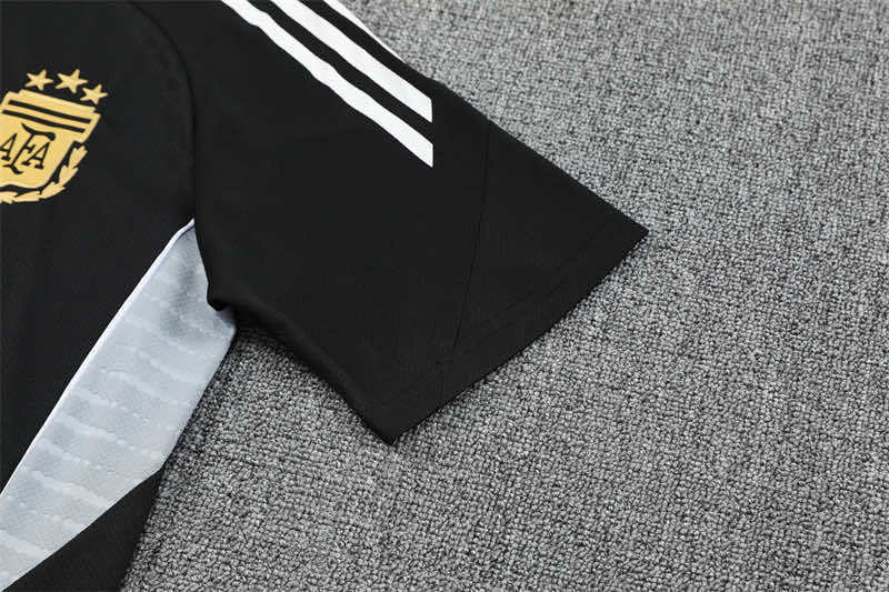 Training 25 Men's Kit