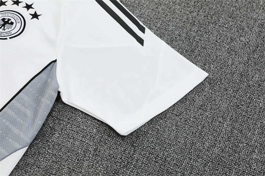 Training Men's Kit