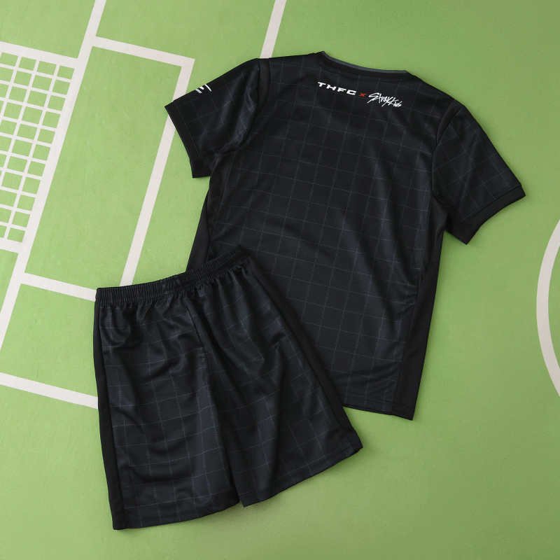 Away 25/26 Kids Kit
