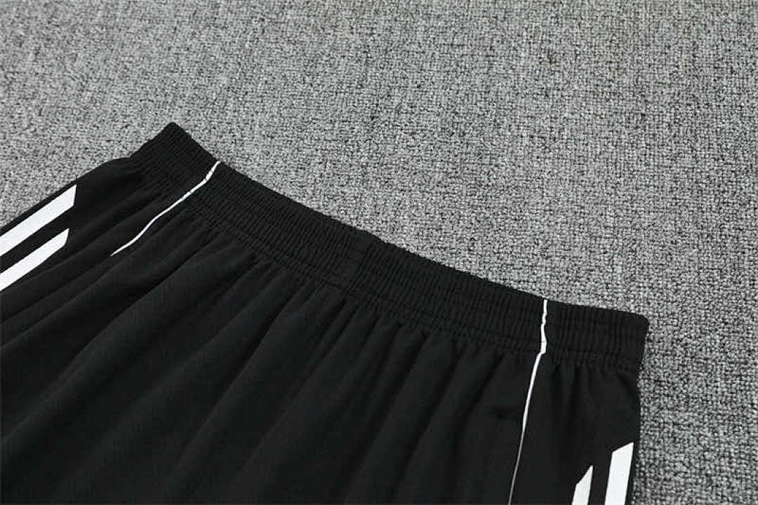 Training Men's Kit