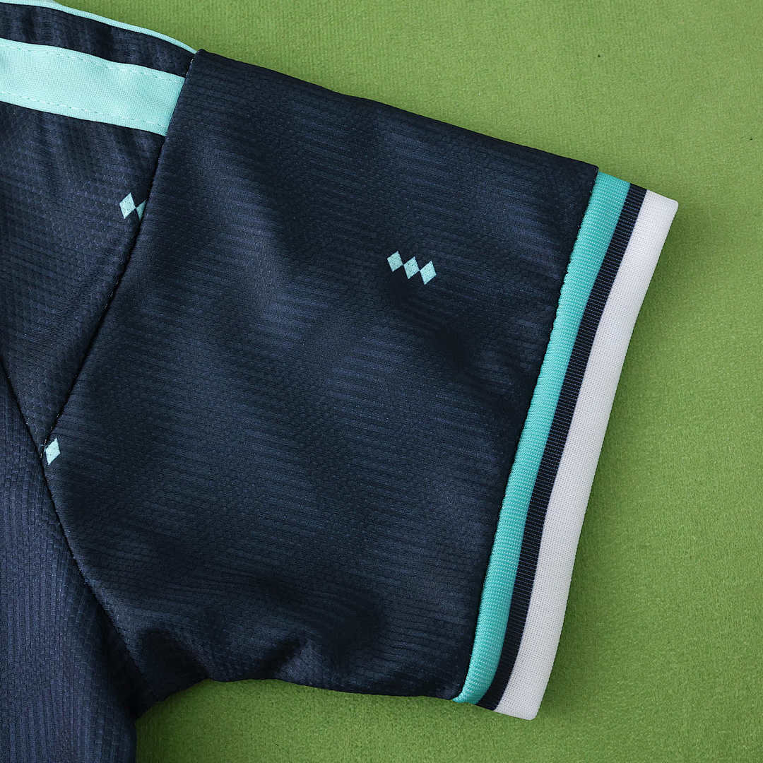 Away 26 Kids Kit