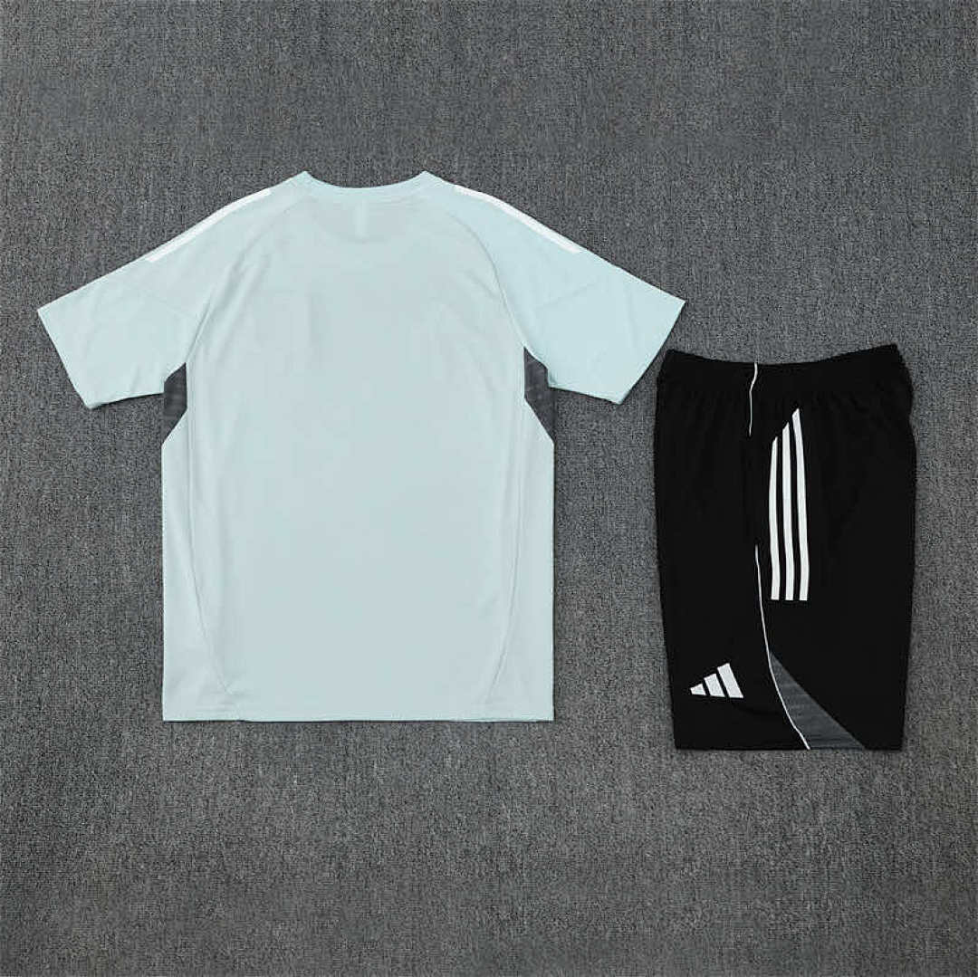 Training Men's Kit