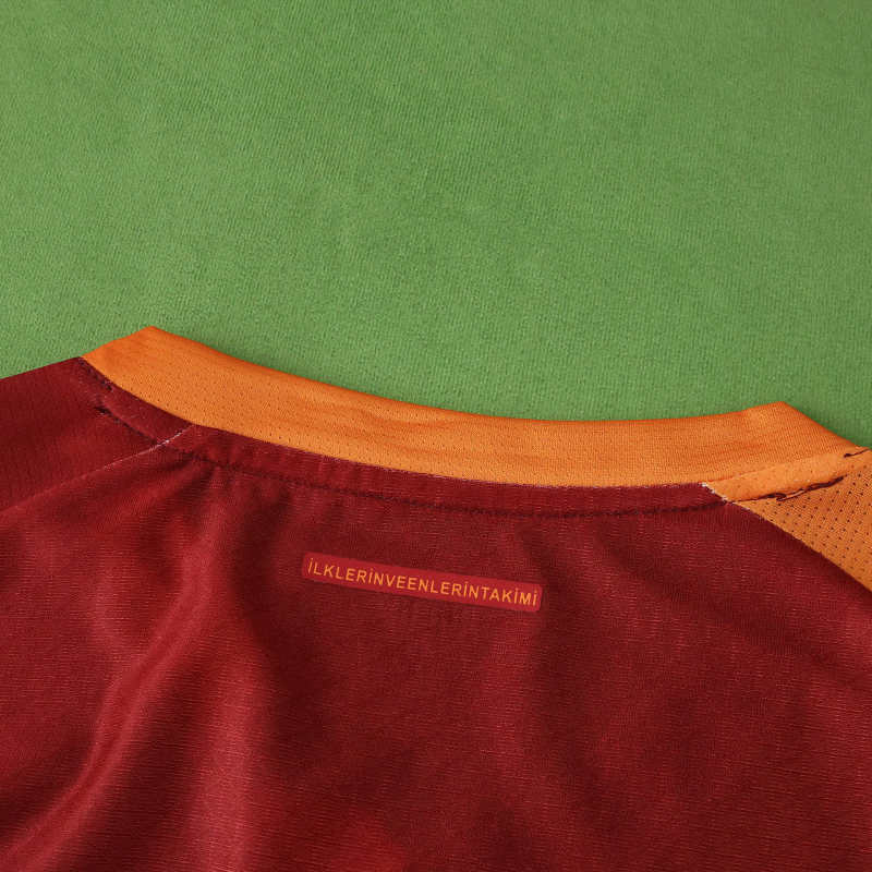 Home 25/26 Men's Player Jersey
