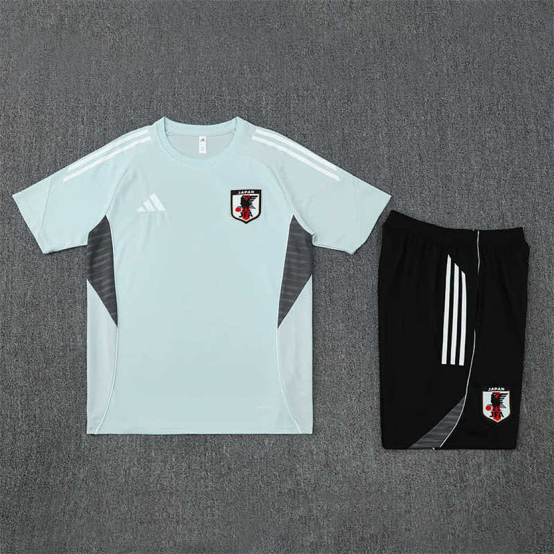 Training Men's Kit