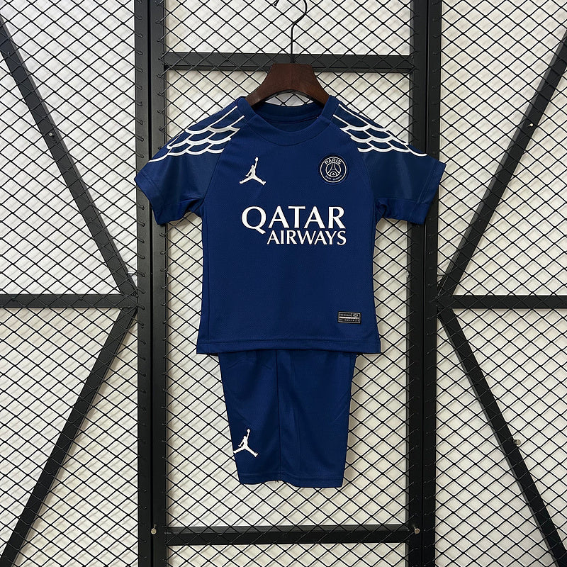 Fourth 24/25 Kids Kit