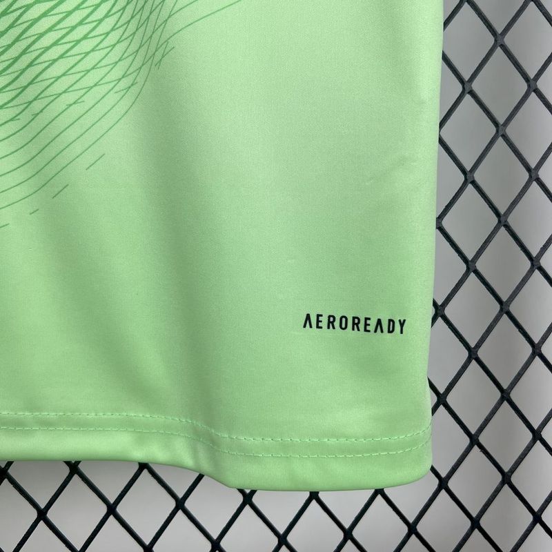 Bayern Munich Jersey 2025/26 - Goalkeeper