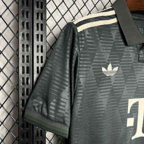 Bayern Munich Oktoberfest Jersey 2024/2025