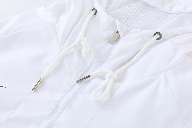 Windbreaker 25