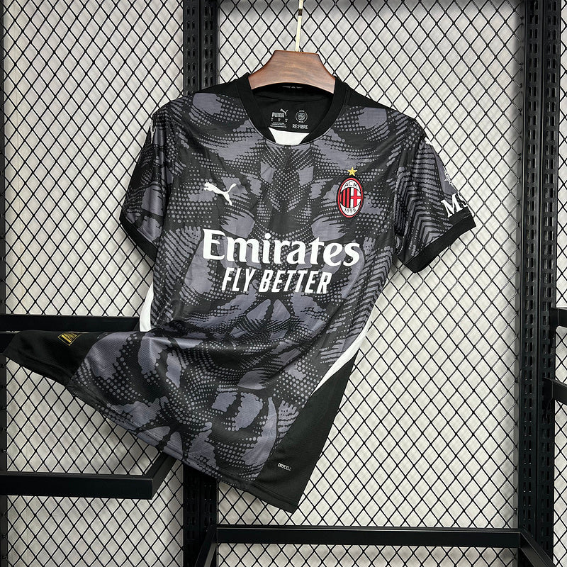 AC Milan Goalkeeper Black Jersey 2024/2025