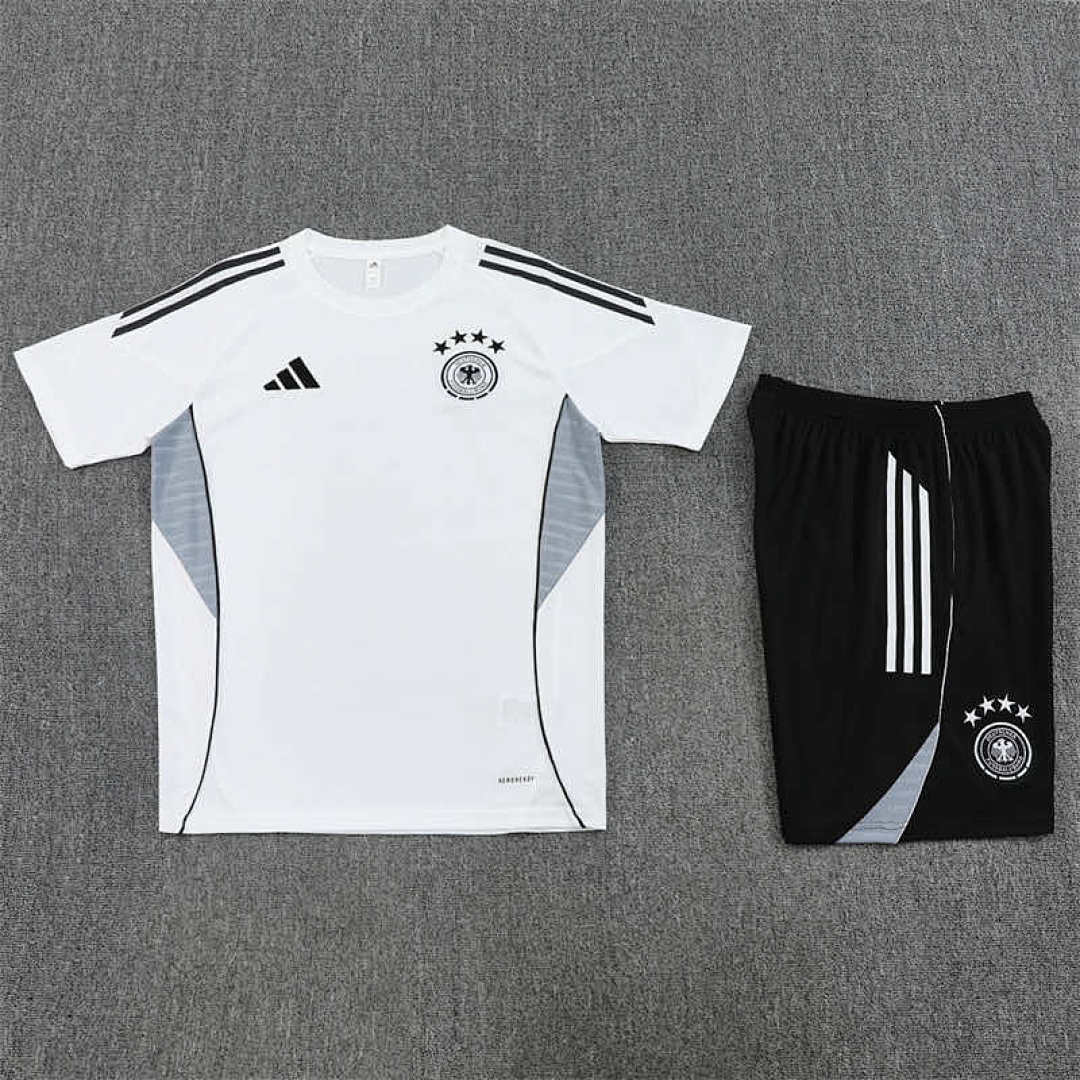 Training Men's Kit