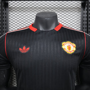 Manchester United Player Icon Black 2025