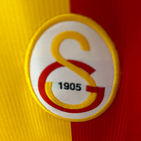 Galatasaray Retro Jersey Home 1999/2000