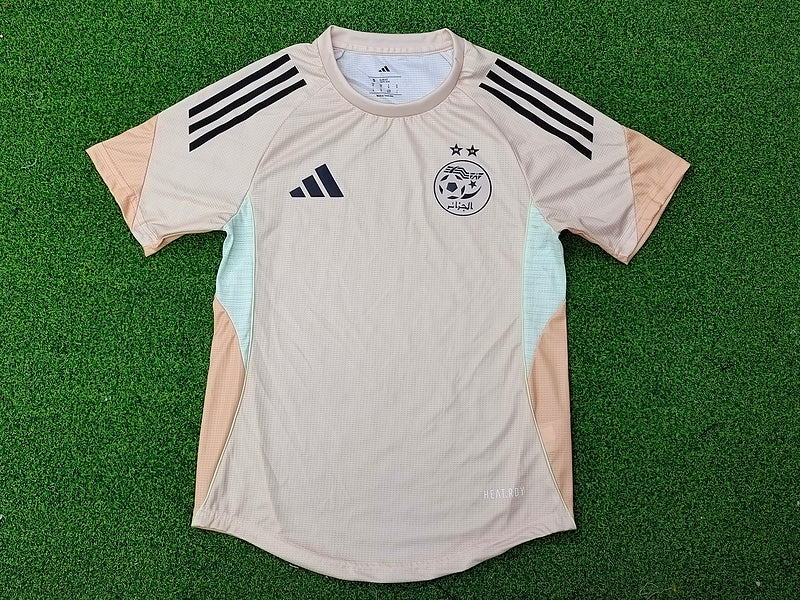 Algeria Player Light Pink Jersey 25/26