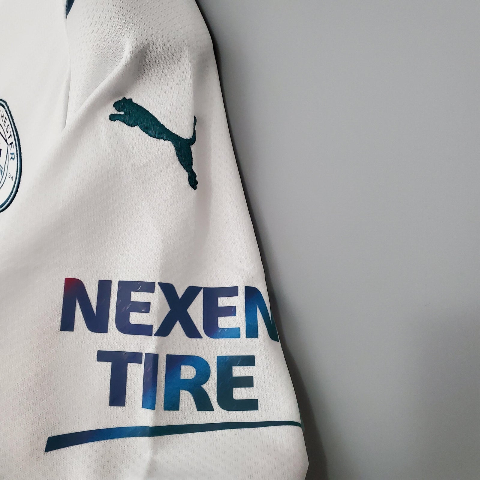 Manchester City Retro Jersey Away 2021/22