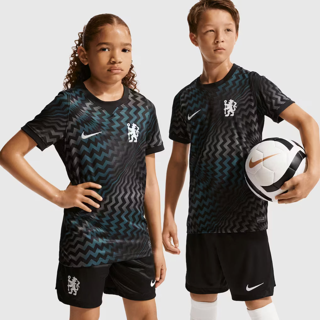 Chelsea 2026/27 Goalkeeper Jersey Kit Kids