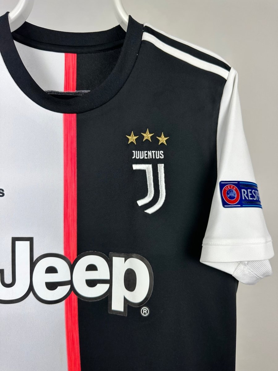 Cristiano Ronaldo - Juventus 2019/20 home shirt 🇵🇹