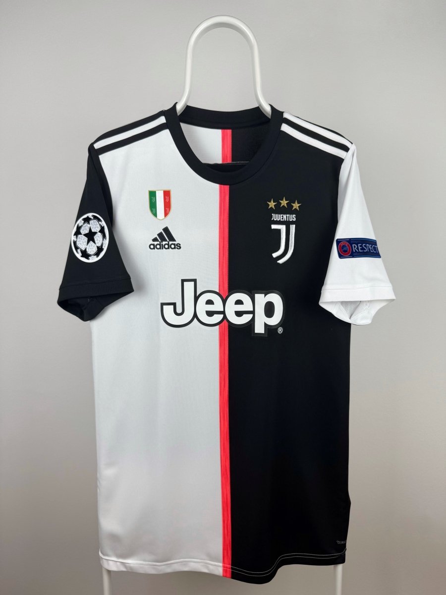Cristiano Ronaldo - Juventus 2019/20 home jersey 🇵🇹