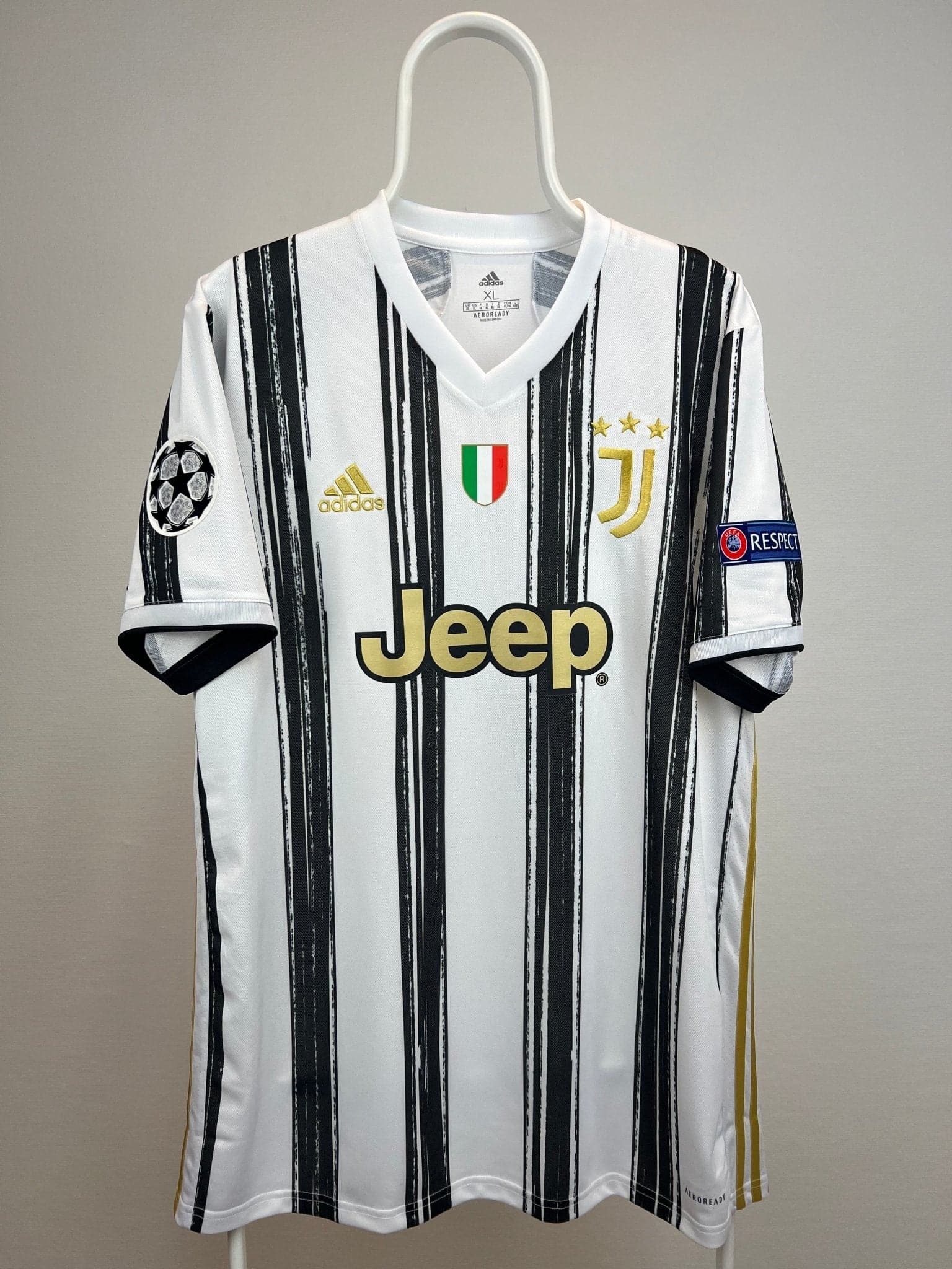 Cristiano Ronaldo - Juventus 2020/21 home shirt 🇵🇹