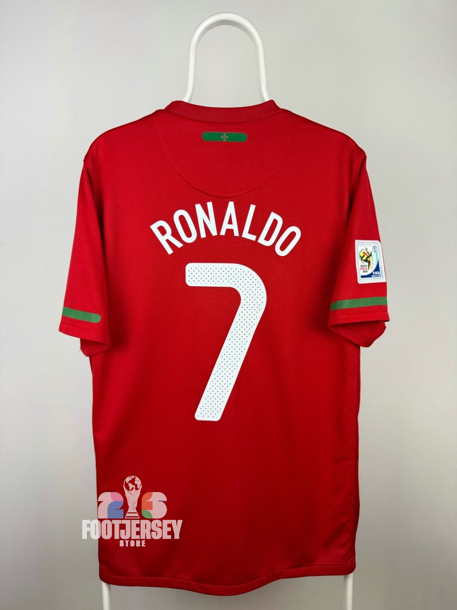 Cristiano Ronaldo - Portugal 2010 home shirt 🇵🇹