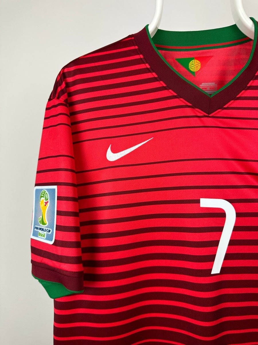Cristiano Ronaldo - Portugal 2014 home jersey 🇵🇹
