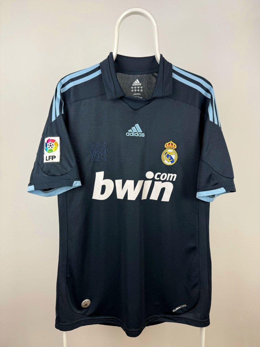 Cristiano Ronaldo - Real Madrid 2009/10 Away Shirt 🇵🇹