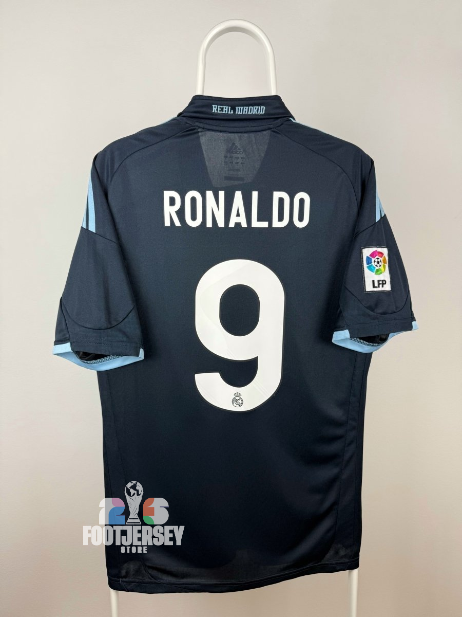 Cristiano Ronaldo - Real Madrid 2009/10 Away Shirt 🇵🇹