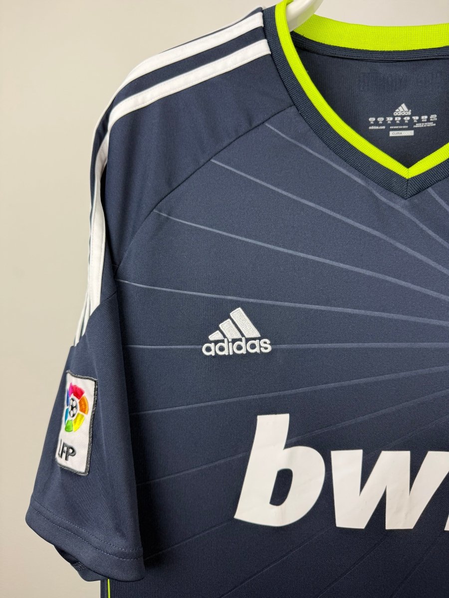 Cristiano Ronaldo - Real Madrid 2010/11 away shirt 🇵🇹