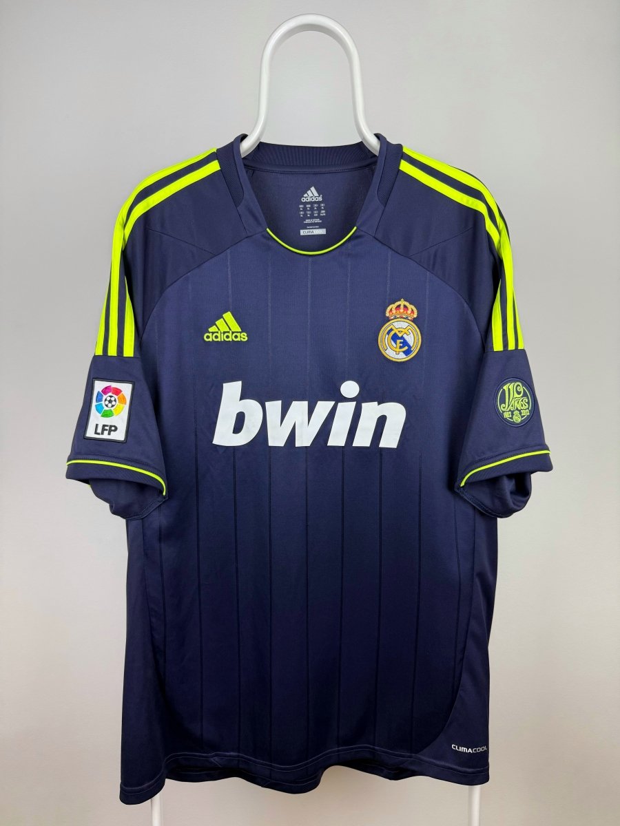 Cristiano Ronaldo - Real Madrid 2012/13 away shirt 🇵🇹