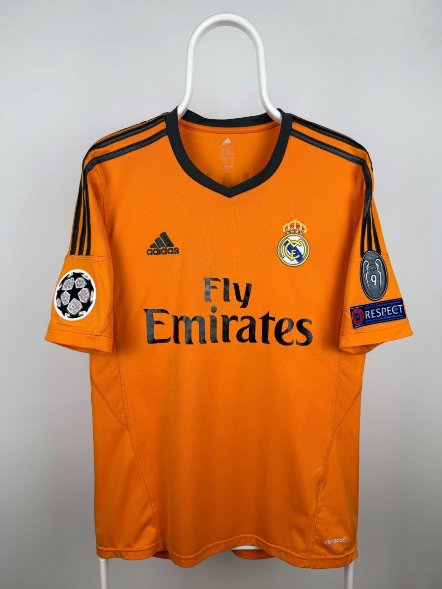Cristiano Ronaldo - Real Madrid 2013/14 Away Shirt 🇵🇹