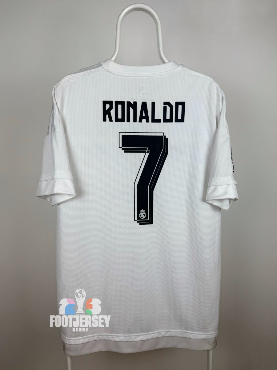 Cristiano Ronaldo - Real Madrid 2015/16 home shirt 🇵🇹