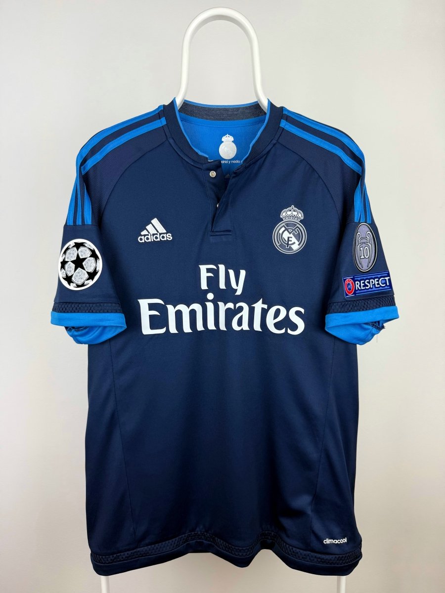 Cristiano Ronaldo - Real Madrid 2015/16 Away Shirt 🇵🇹