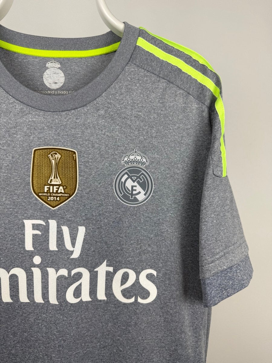Cristiano Ronaldo - Real Madrid 2015/16 Away Shirt 🇵🇹