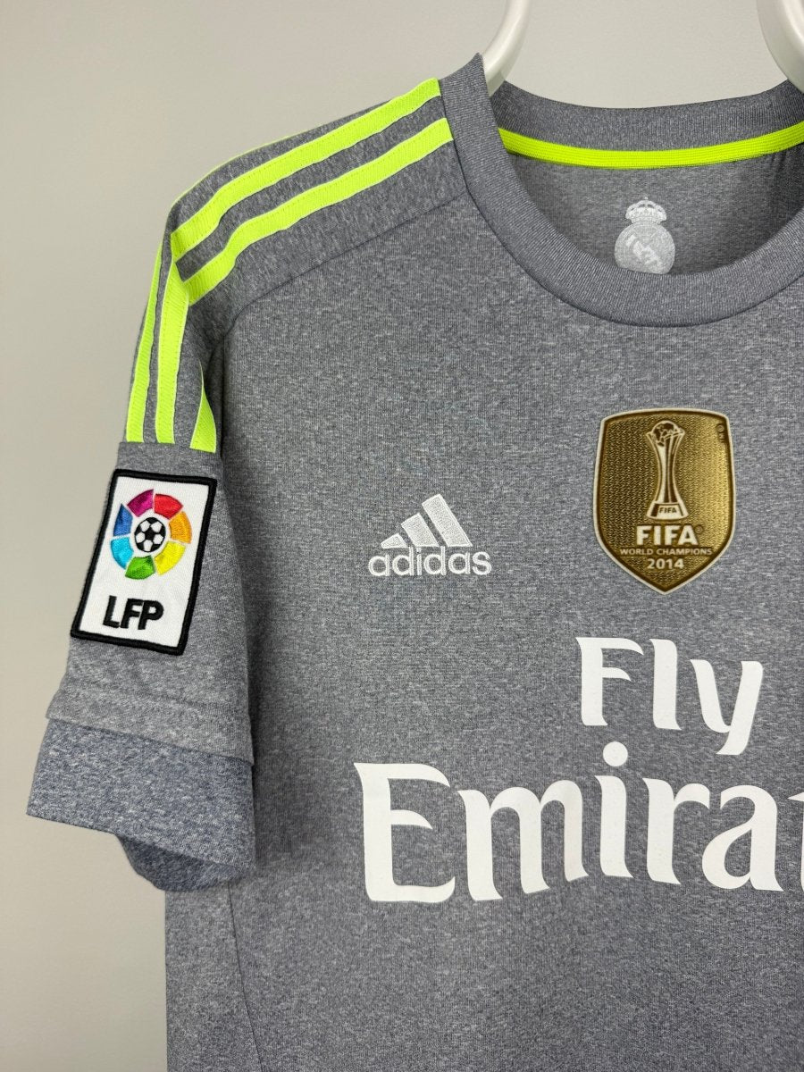 Cristiano Ronaldo - Real Madrid 2015/16 Away Shirt 🇵🇹