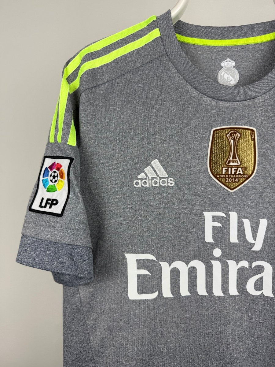 Cristiano Ronaldo - Real Madrid 2015/16 Away Shirt 🇵🇹