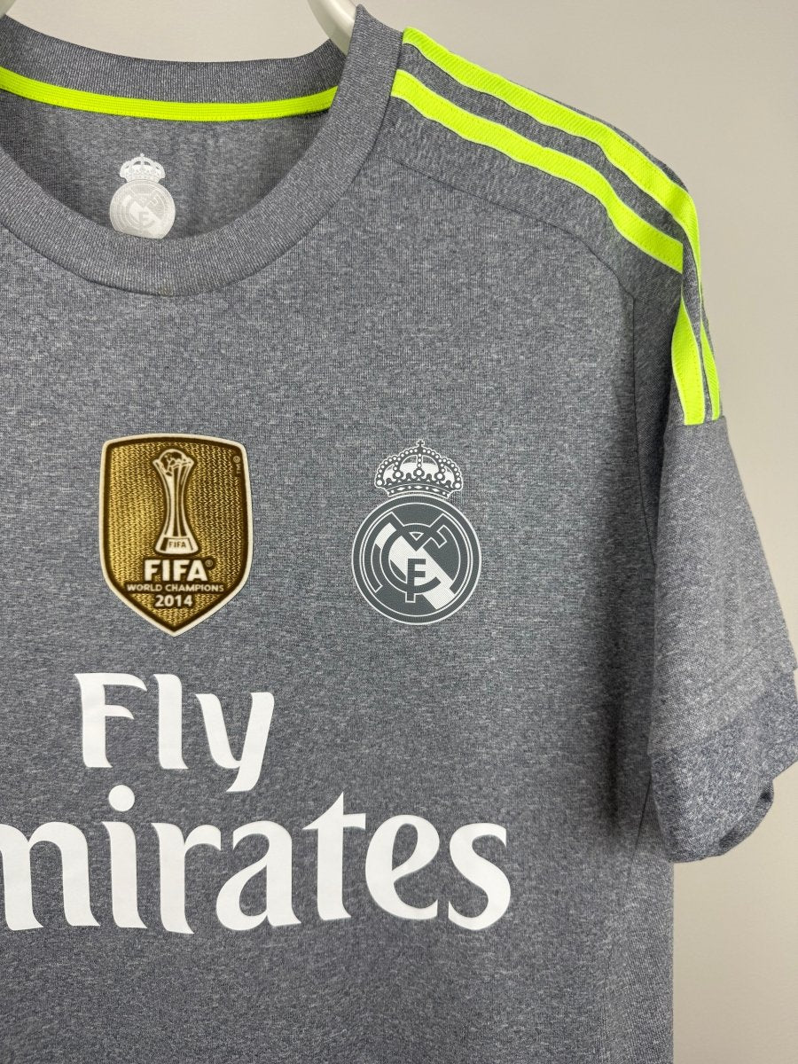 Cristiano Ronaldo - Real Madrid 2015/16 Away Shirt 🇵🇹