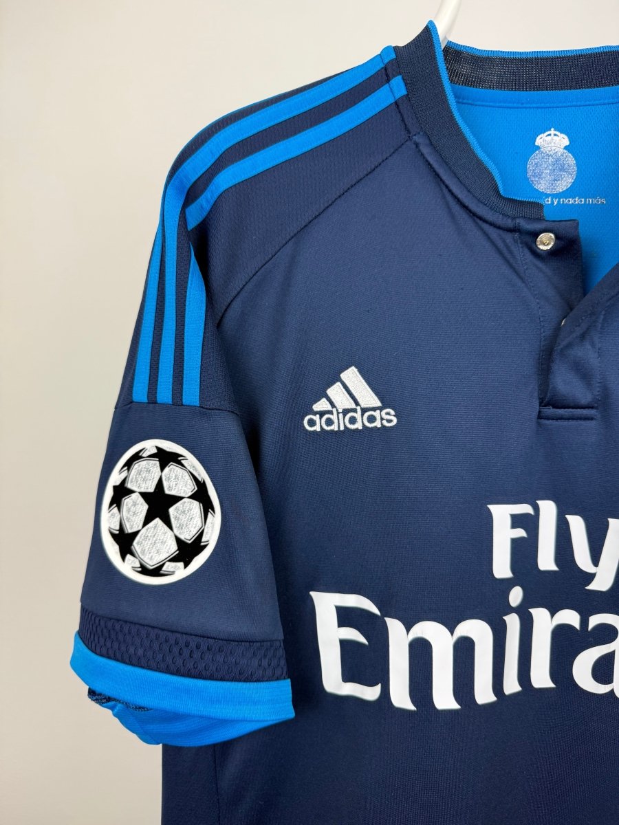 Cristiano Ronaldo - Real Madrid 2015/16 away shirt 🇵🇹