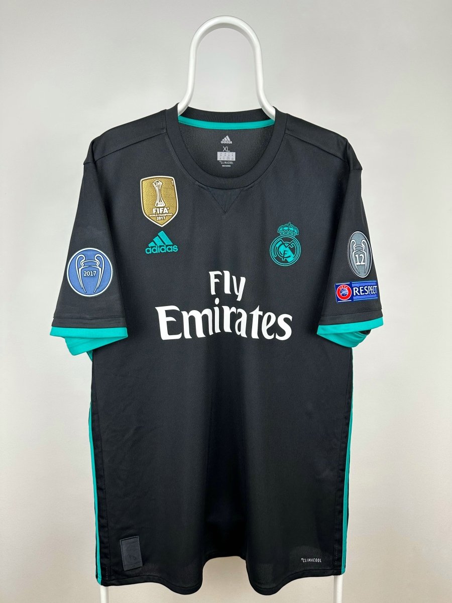 Cristiano Ronaldo - Real Madrid 2017/18 away shirt 🇵🇹