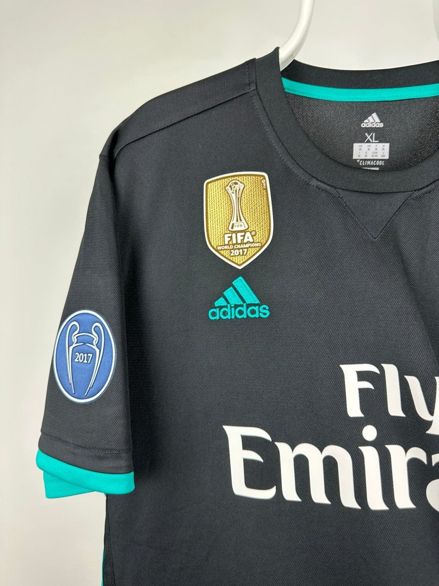 Cristiano Ronaldo - Real Madrid 2017/18 away shirt 🇵🇹