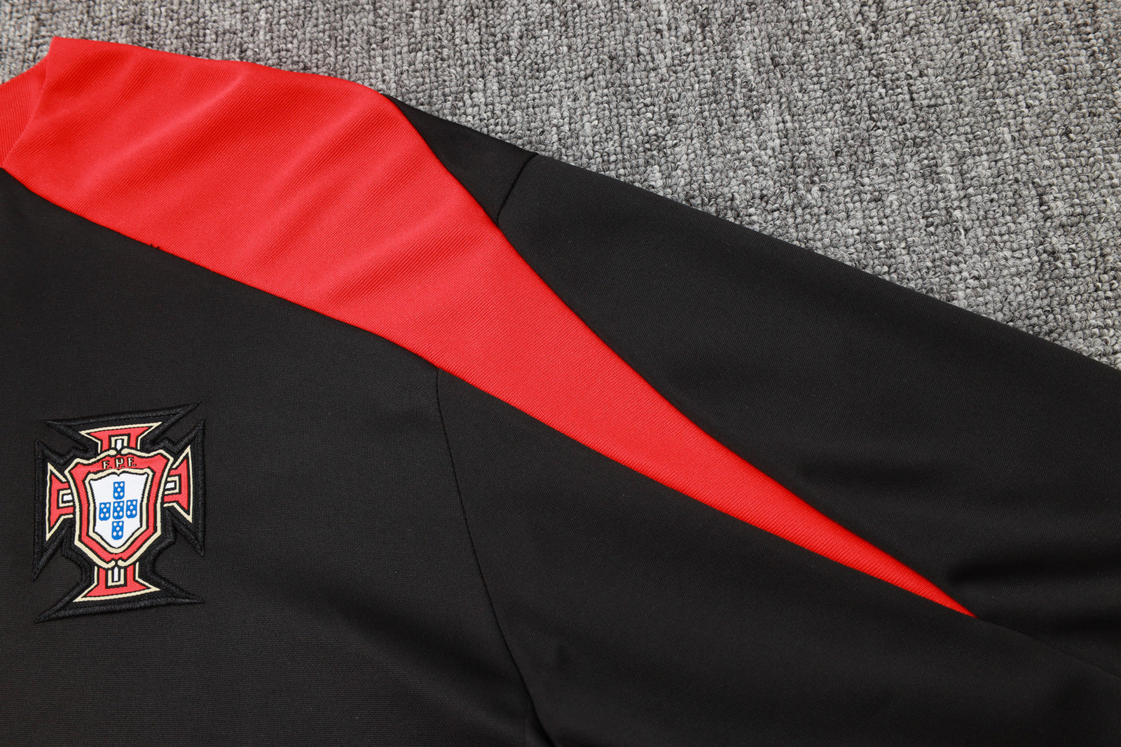 Tracksuit 24/25
