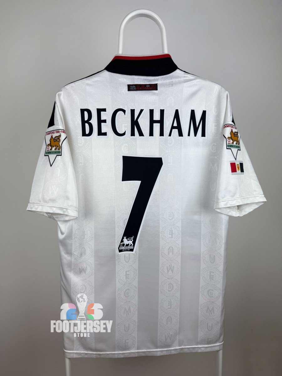 David Beckham - Manchester United 1997/98 away shirt 🏴󠁧󠁢󠁥󠁮󠁧󠁿