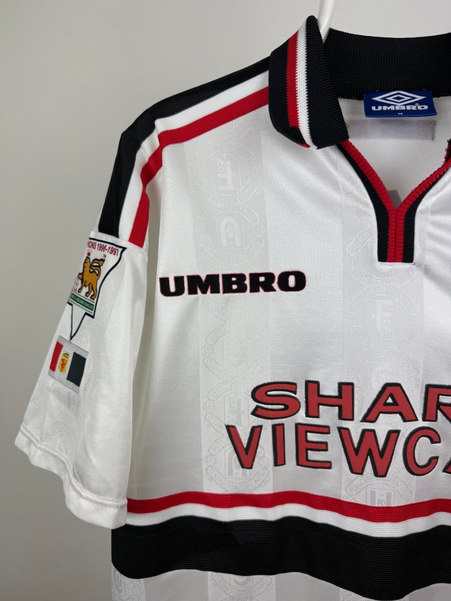 David Beckham - Manchester United 1997/98 away shirt 🏴󠁧󠁢󠁥󠁮󠁧󠁿