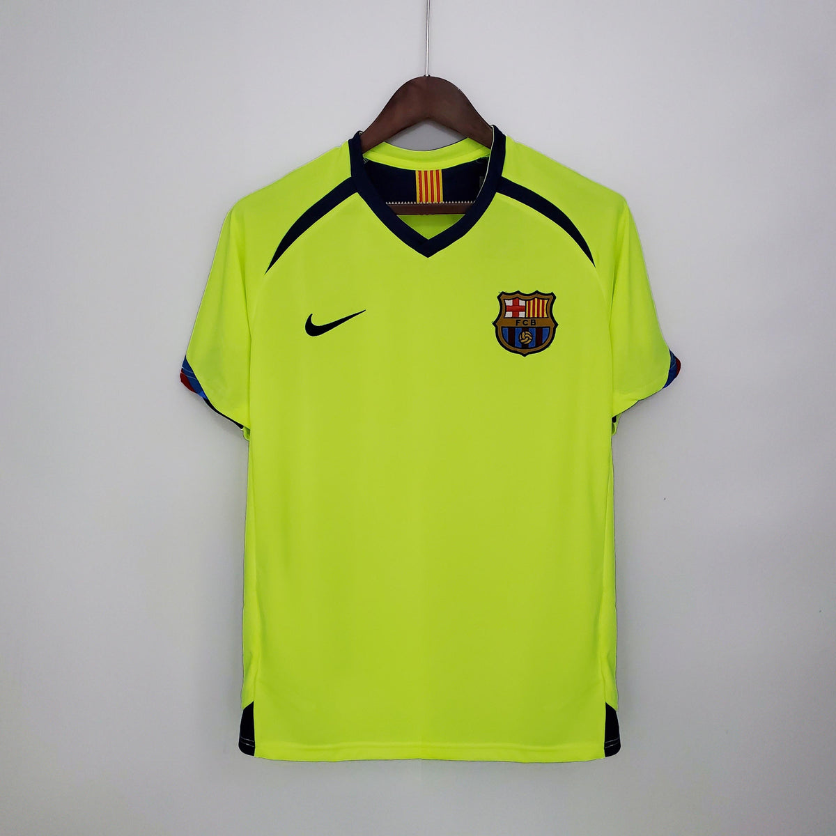 Barcelona Retro Away Jersey 2005/2006