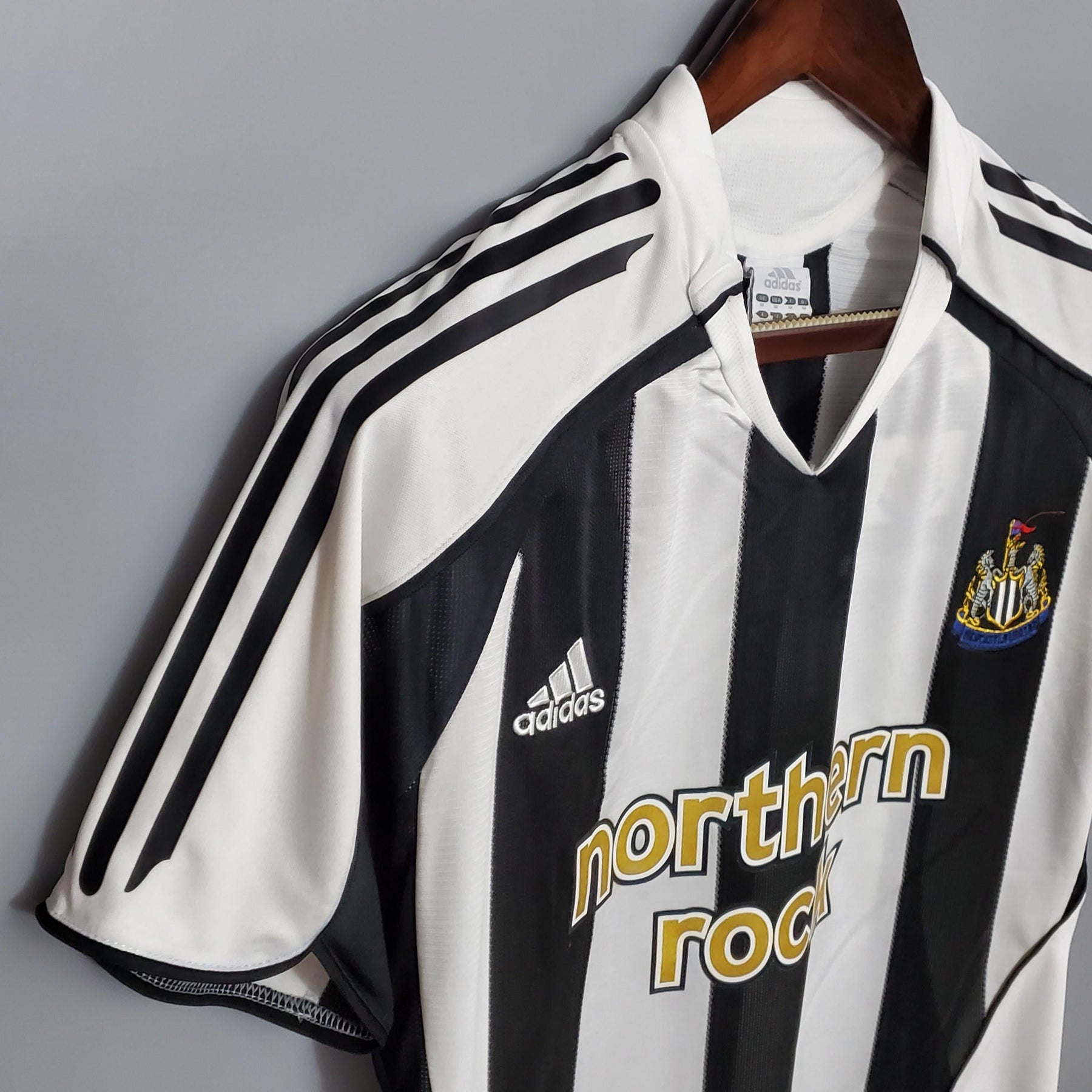 Newcastle Retro Home Jersey 2005/2006