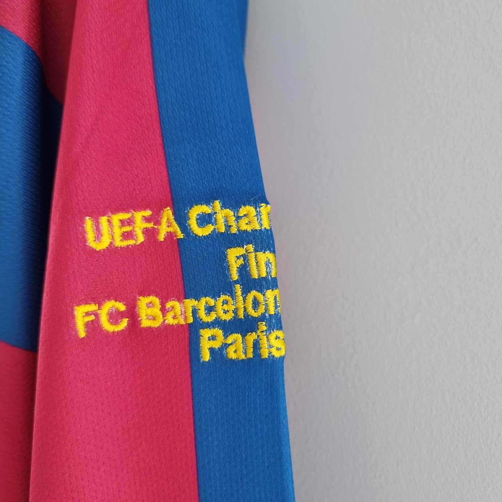 Barcelona Retro Home Jersey 05/06 - Long Sleeve