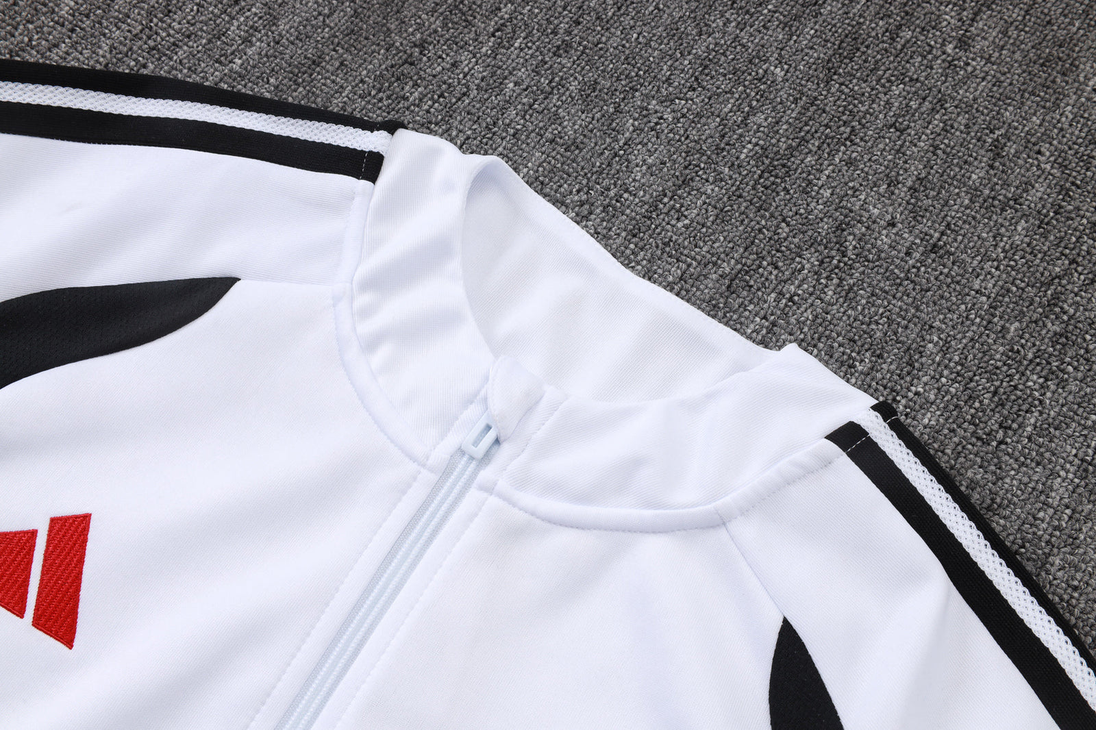 Tracksuit 26/27